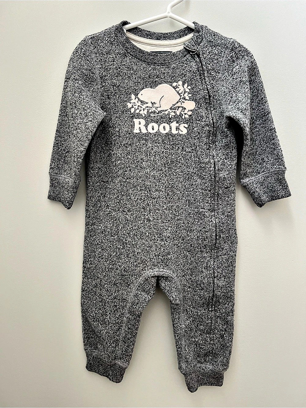 Roots Baby Original Cooper Beaver One-Piece Romper Gray & White